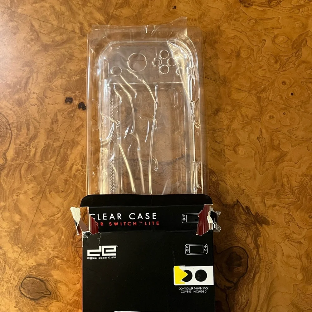 Digital Essentials Clear Case for Nintendo Switch Lite